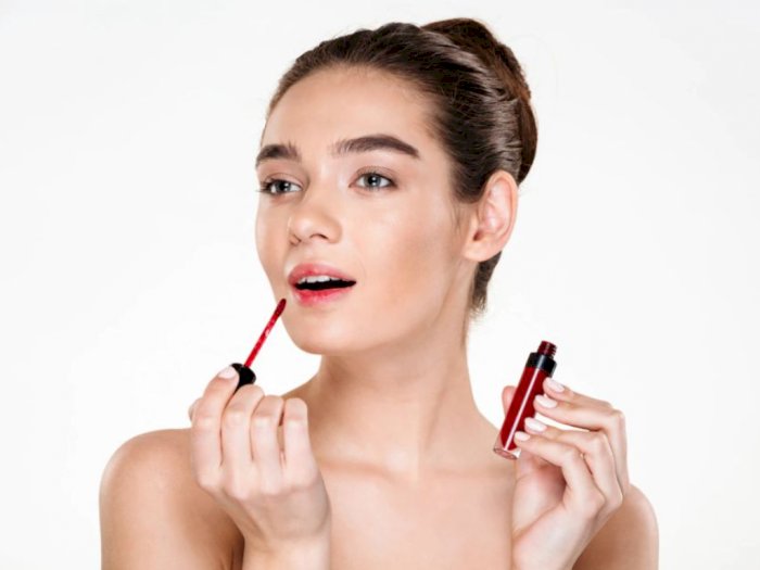 Kenali Warna dan Tekstur Matte Lip Tint Bagus Nih Buat Daily Makeup