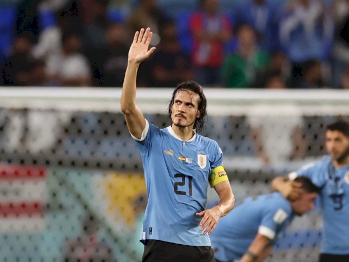 Gagal Loloskan Uruguay ke 16 Besar Piala Dunia  2022, Cavani Tonjok VAR hingga Jatuh!