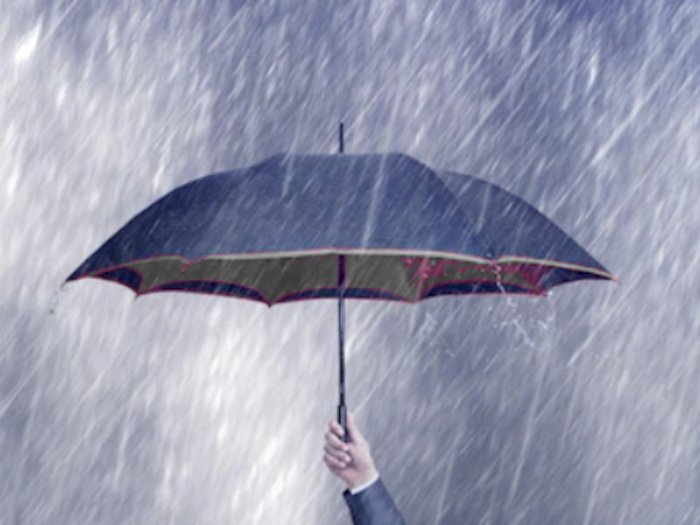 Ramalan Cuaca BMKG Hari Minggu: Jakarta Berawan hingga Diguyur Hujan Seharian!