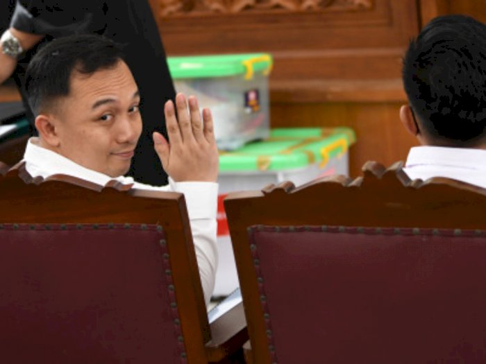 Keterangan Ricky Rizal Dinilai Tak Masuk Akal, Hakim: Kasihan Anak Istrimu!