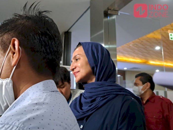 Jalani Mediasi, Wanda Hamidah Dicecar 4 Pertanyaan dari Pihak Japto 