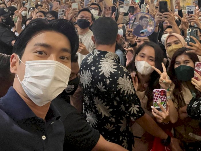 Choi Siwon Blusukan ke Lotte Kuningan Sapa Fans di Jakarta: Kampanye Menyapa Rakyat