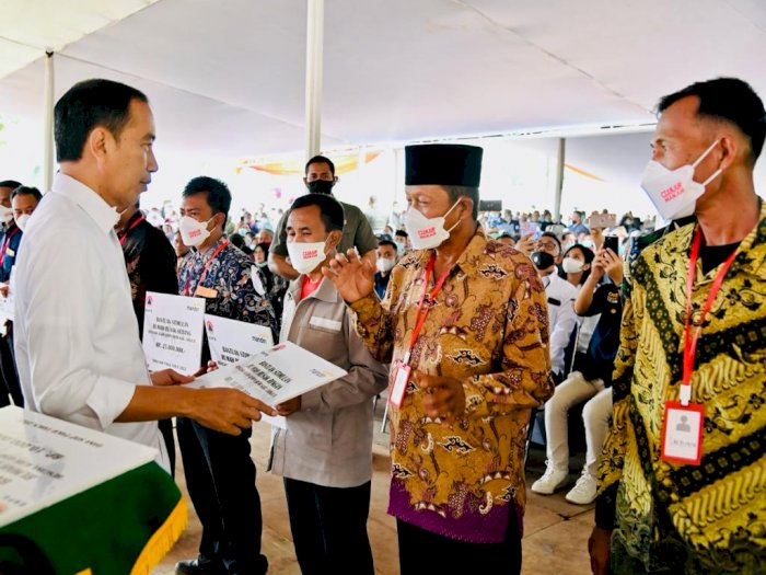 Presiden Jokowi Beri Bantuan Perbaikan Rumah Korban Gempa Cianjur