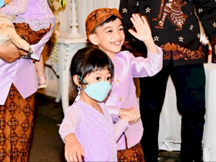 Foto-foto Jan Ethes dan Sedah Mirah Bikin Salfok saat Malam Midodareni Erina Gudono
