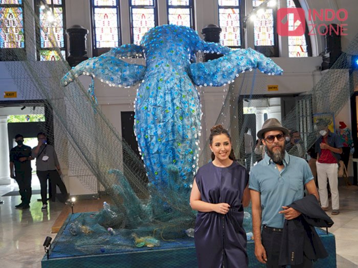 Alex Abbad Bikin Karya Seni Sambut ‘Avatar: The Way of Water’, Patung dari Sampah Botol
