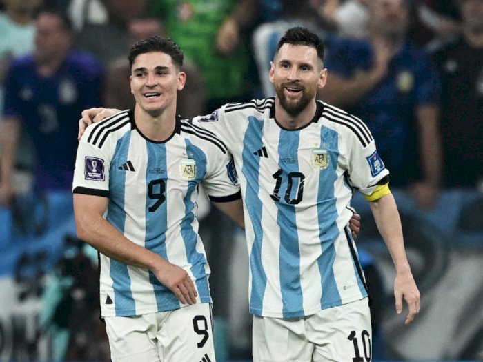 Foto Jadul Messi dan Julian Alvarez Viral: Dulu Ngefans, Sekarang Jadi Pahlawan Argentina