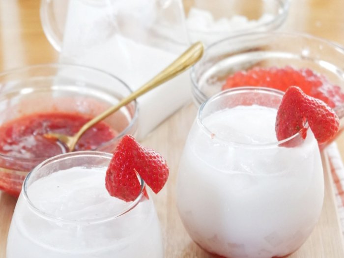 Resep Mudah Strawberry Jelly Sagoo, Manis Asemnya Nyegerin