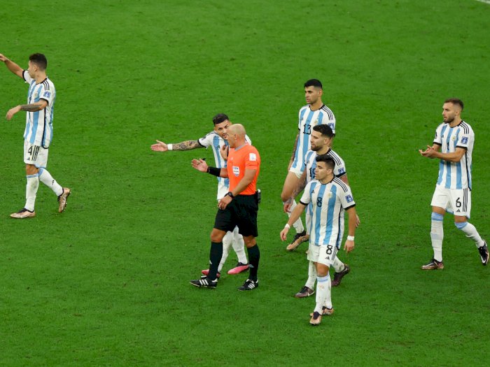 Momen 2 Pemain Cadangan Masuk ke Lapangan Sebelum Messi Mencetak Gol Ketiga Bagi Argentina