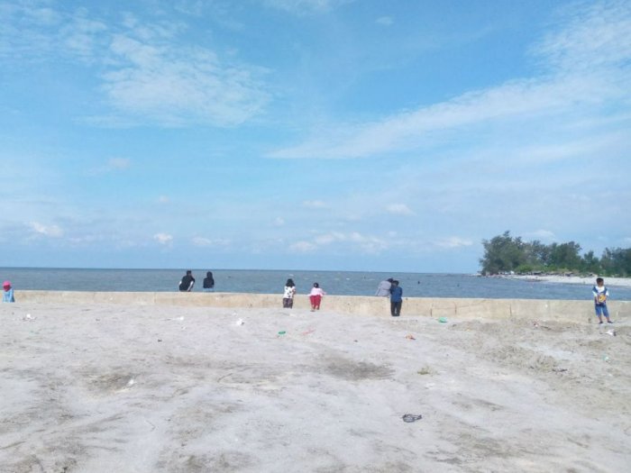 Wuih! Ada Pantai Bali di Sumatera Utara, Vibesnya Kaya di Bali Beneran