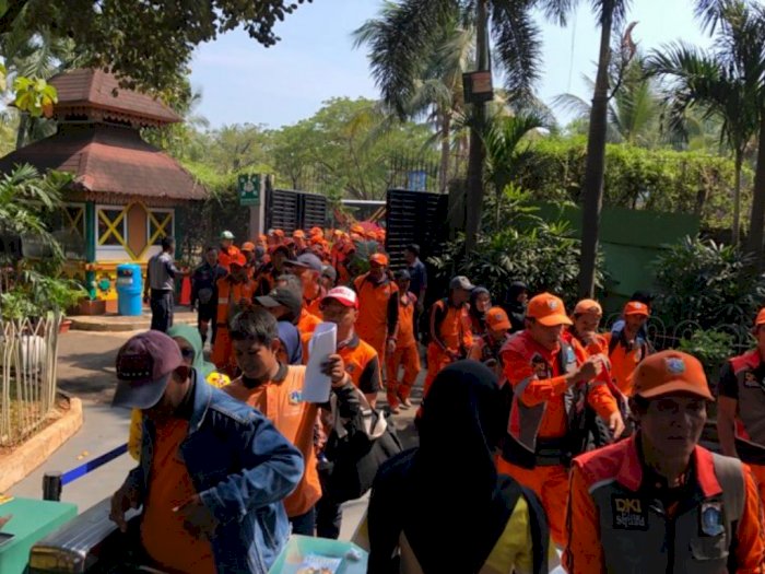 Dinas LH DKI Jakarta akan Turunkan 1.760 Pasukan Orange saat Perayaan Natal 2023
