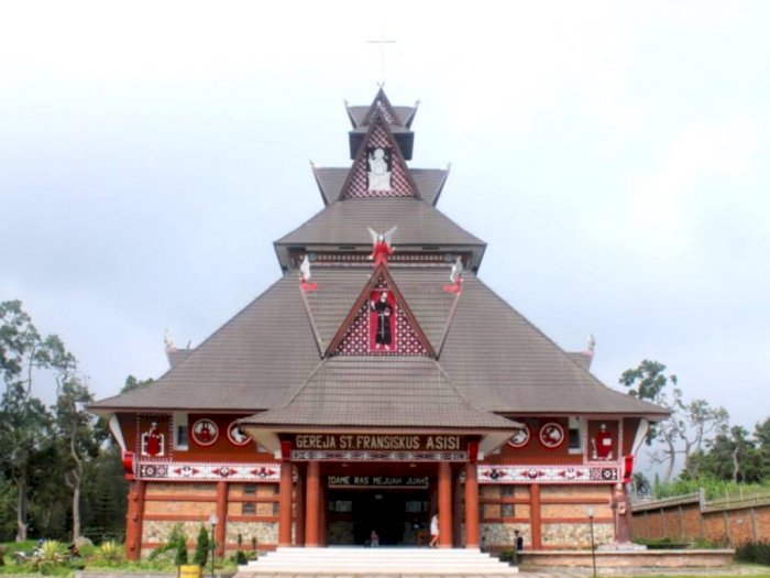 4 Gereja di Indonesia Ini Punya Arsitektur Unik dan Menarik, Salah Satunya Ada di Sumut