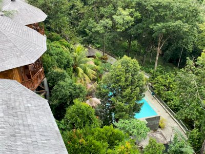 De Bintan Villa: Resor Mewah Berbalut Alam, Punya Sky Tower dan Kafe di Pinggir Jurang