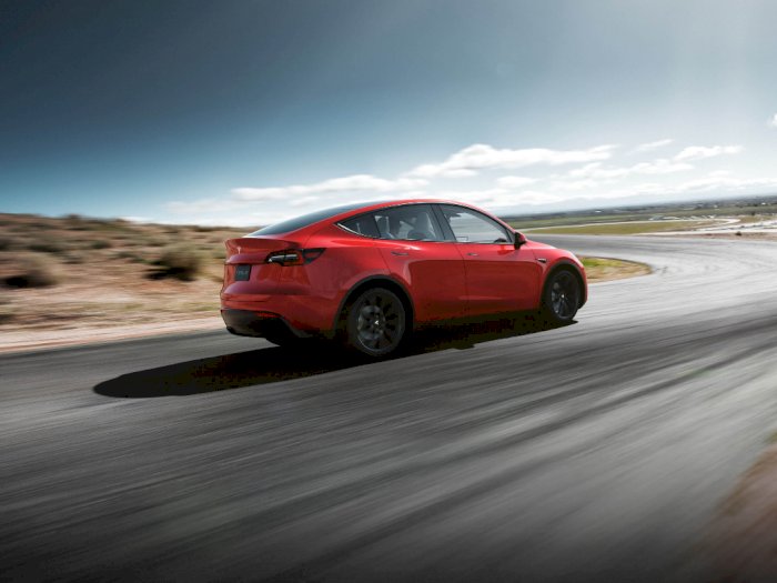 Mulai 2023, Tesla Tak Mengiklankan Fitur Self-Driving di California, Kenapa?