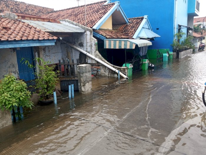 Banjir Tahunan Masih Melanda Pekalongan, Warga Pasrah Menunggu Bantuan