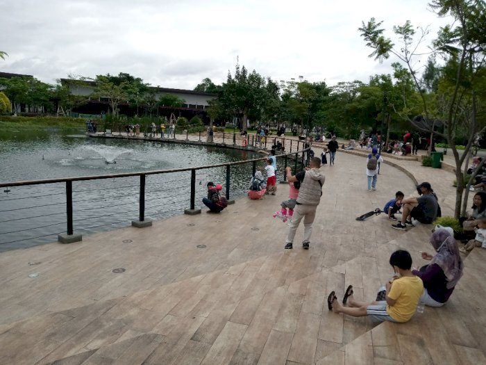 Wow! Ada Air Mancur Menari di Kiara Artha Park Bandung, Mirip Kampung Korea 