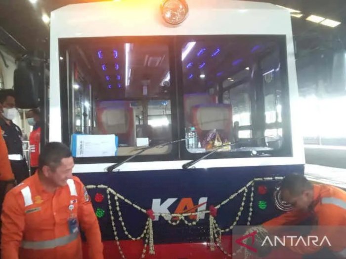 Demi Kenyamanan, KAI Cirebon Upgrade Inspeksi Jalur Kereta dengan Luncurkan Lori Baru 