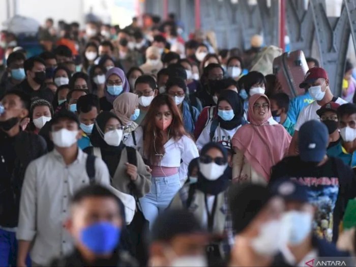 Cegah COVID-19, Dishub DKI Jakarta Wajibkan Penumpang Transportasi Umum Pakai Masker