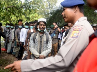 Nelayan Aceh Temukan Pengungsi Rohingya di Pulau Ronte Aceh