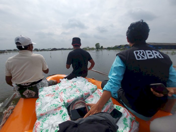 Cepat Tanggap, BRI Peduli Salurkan Bantuan ke Masyarakat Terdampak Banjir Semarang-Demak 