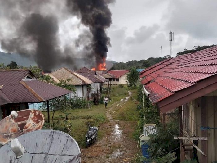 Merinding! Begini Detik-detik Pembakaran SMKN 1 Oksibil di Papua