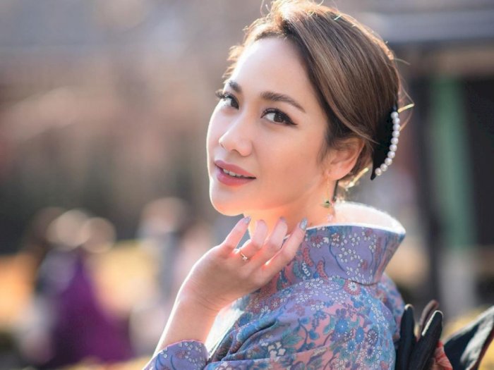 Potret Cantik BCL Pakai Kimono di Jepang, Netizen: Gitu Dong Bajunya Sopan