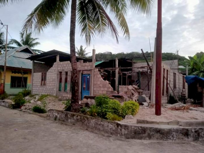 Foto-foto Kerusakan Akibat Ganasnya Guncangan Gempa Maluku Magnitudo 7,5! 