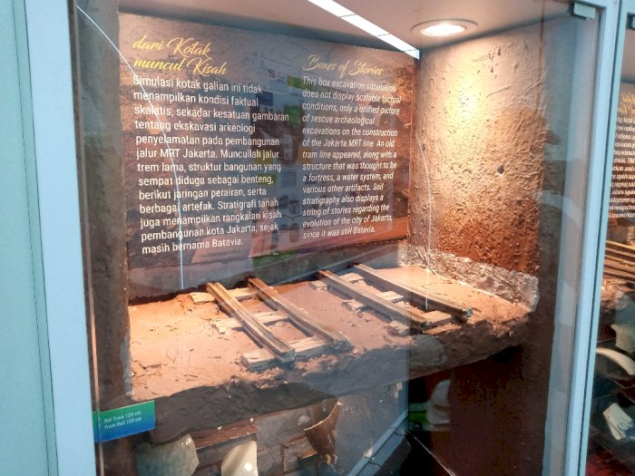 Melihat ‘Harta Karun’ di Galeri MRT Stasiun Jakarta Kota, Ada Bongkahan Emas?   