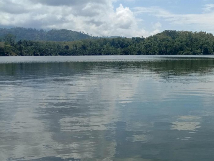 Dispar Seram Bagian Barat Kembangkan Objek Wisata Danau Tapala demi Tarik Wisatawan