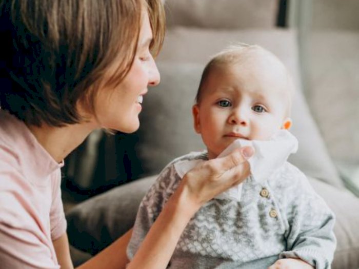Tips Memilih Tisu Aman untuk Kulit Bayi, Catat Moms!