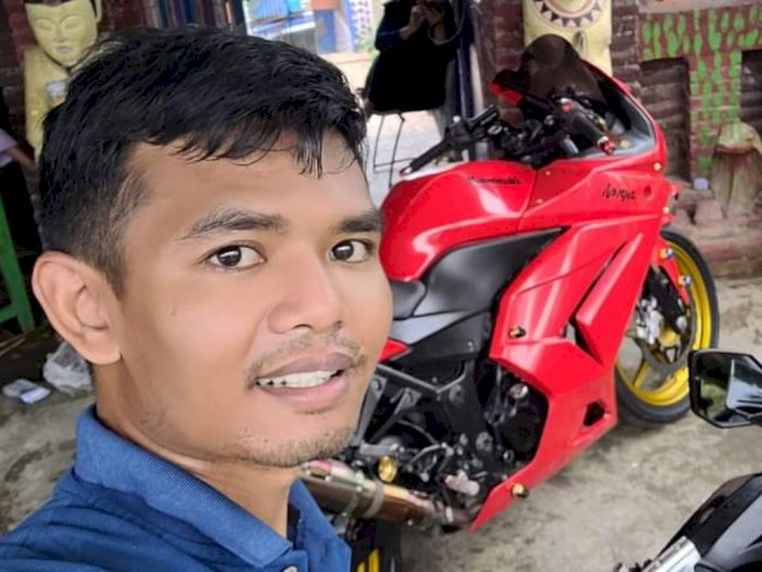 Berkat Mandi Lumpur di TikTok, Sultan Akhyar Bisa Beli Motor Cash: Berapa Penghasilannya?