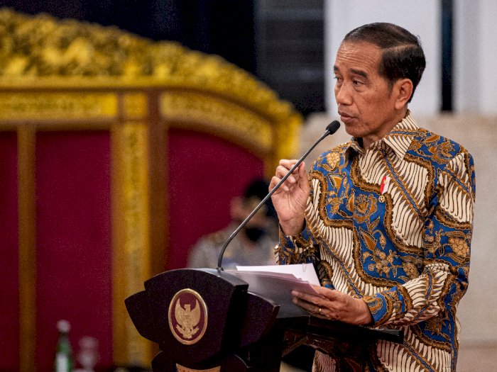 Presiden Jokowi Jalan Sehat 1 Abad NU Bareng Menteri BUMN Erick Thohir