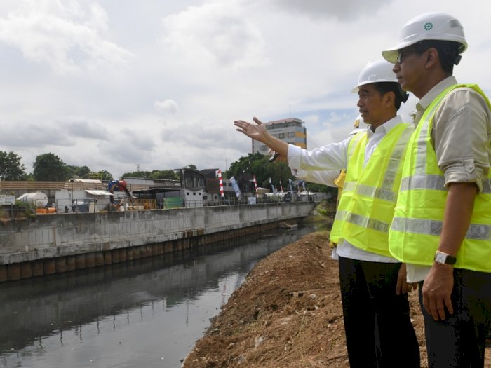 Demi Atasi Banjir, Presiden Jokowi Minta Pemprov DKI Jakarta Konsisten Normalisasi Sungai