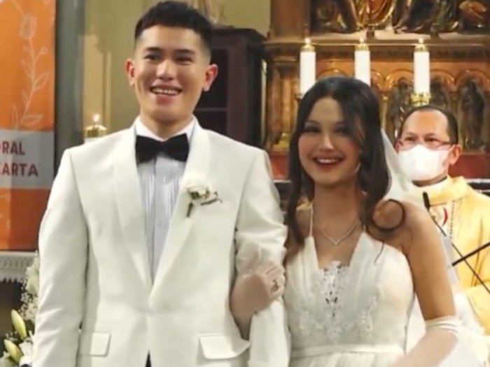 Congrats! Julian Jacob dan Mirriam Eka Resmi Menikah di Gereja Katedral Hari Ini