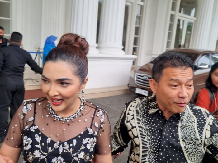 Anang Hermansyah dan Ashanty Hadiri Pernikahan Kiky Saputri, Sumbang Lagu ‘Jodohku’