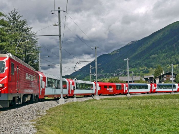 Indonesia Punya Kereta Api Panoramic, Menhub: Tidak Usah Jauh-jauh ke Swiss