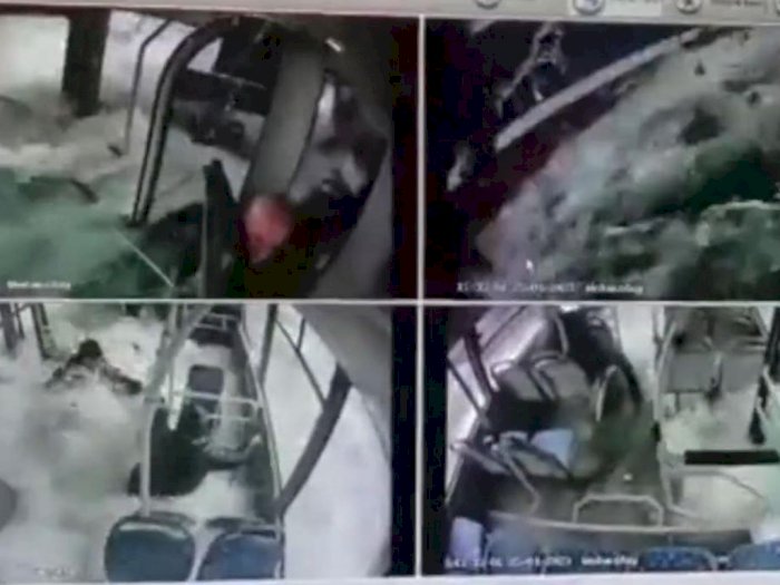 Video Mengerikan Detik-detik Bus Nyemplung ke Danau, Penumpang Panik Ketakutan
