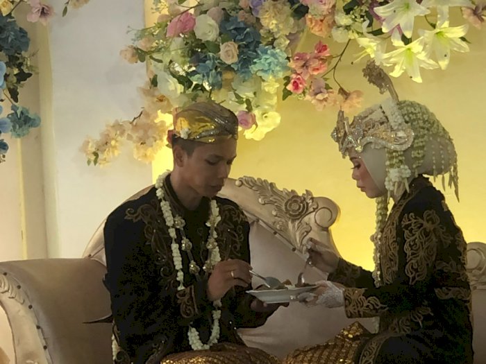 Harus Tahu! 11 Makna Prosesi Pernikahan Adat Jawa, Sakral Penuh Doa hingga Tolak Bala