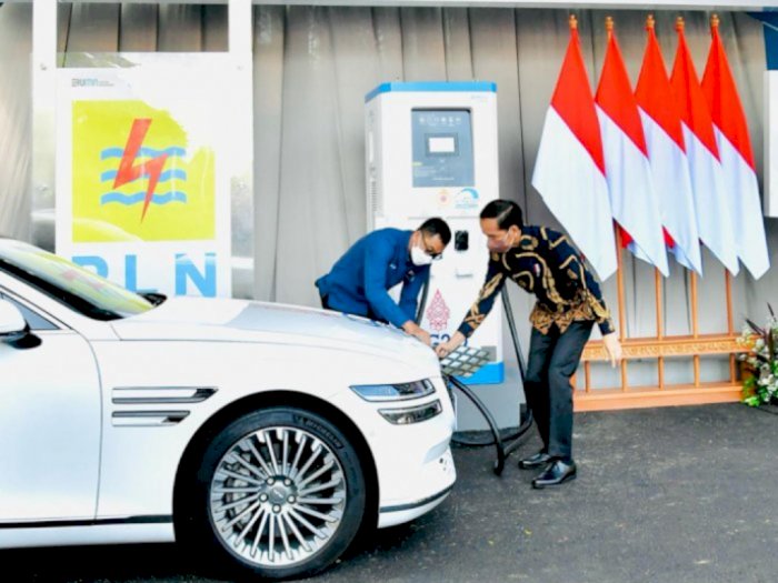 Presiden Jokowi Bicara Peluang Negara Lain Butuh Baterai Mobil Listrik Dari Indonesia