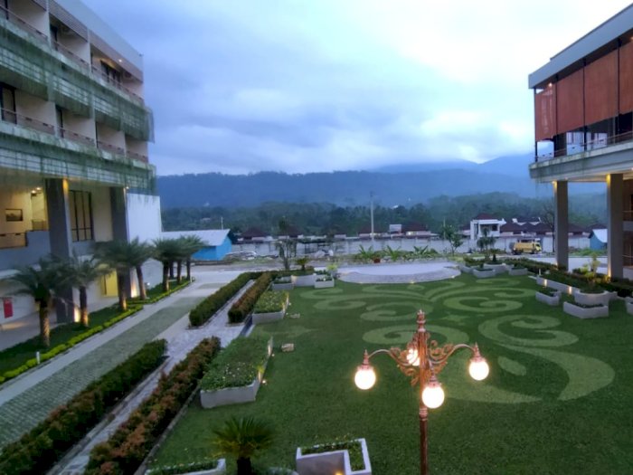 Nikmati Indahnya Pegunungan dari Hotel Mewah di Banjarnegara, Staycation Dijamin Berkesan