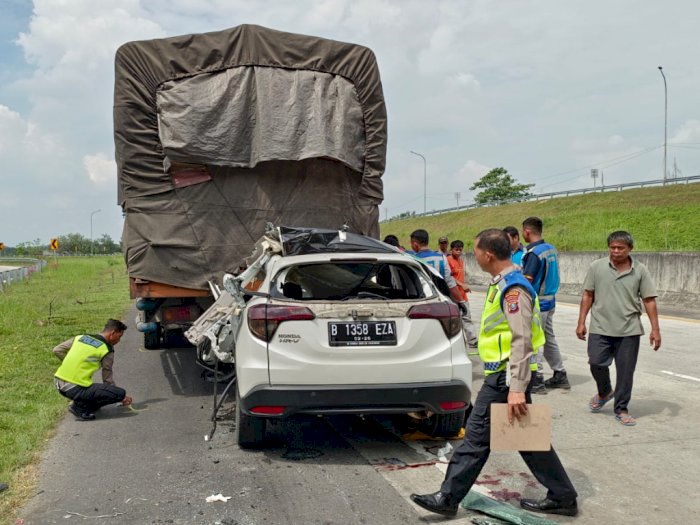 Honda HRV Seruduk Truk, Kecelakaan Maut Jalur Tol Lubuk Pakam KM.47 Telan 2 Korban Jiwa