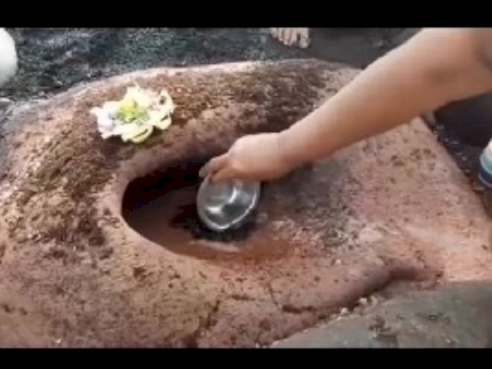  Heboh Kemunculan Batu Yoni di Pantai Watu Klotol Bali, Konon Bisa Buat Wanita Subur