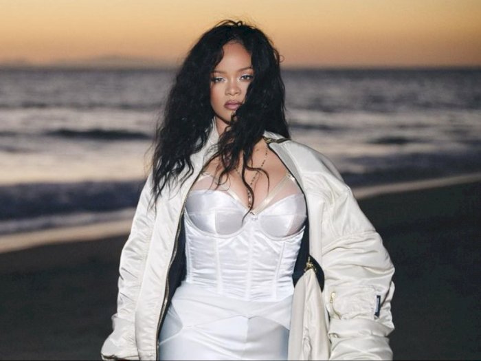 Meski Baru Melahirkan, Rihanna Akui Terima Tawaran Nyanyi di Super Bowl Demi Anaknya