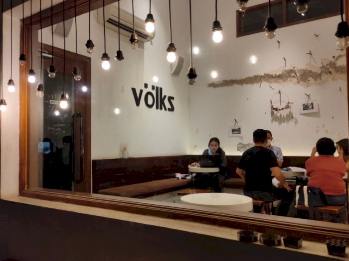 Volks Coffee Jadi Rekomendasi Tempat Nongkrong di Surabaya, Suasananya Homey Banget