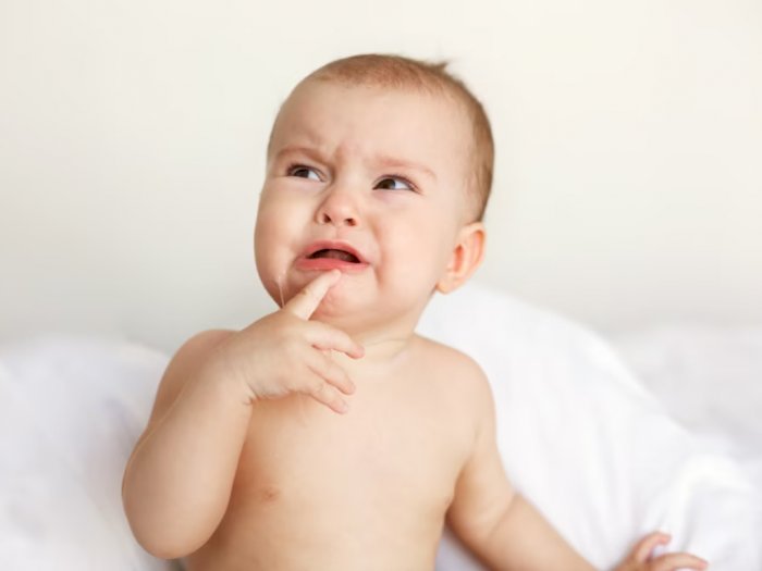 Viral Mulut Bayi Muncul Bercak Putih sampai Gak Mau Makan, Dokter: Tumbuh Jamur Berlebihan