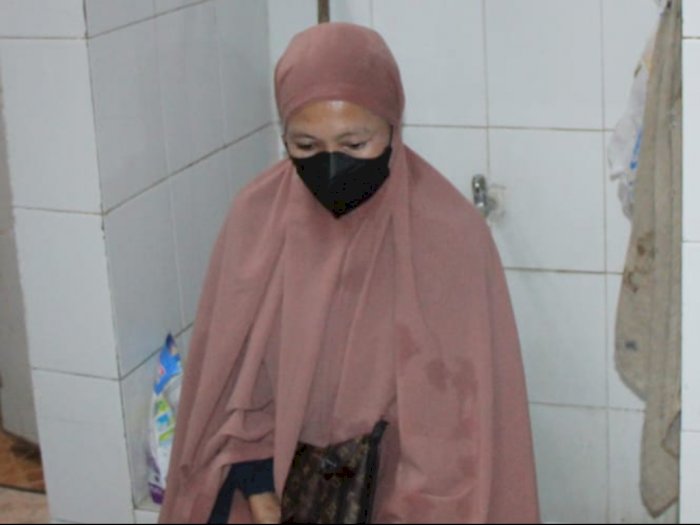 Wanita Pare-pare Kepergok Ngutil Kosmetik di Minimarket, Diumpetin di Balik Hijab
