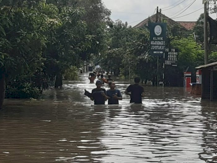 16 Kelurahan di Solo Dikepung Banjir Parah, 4.000 Warga Mengungsi!