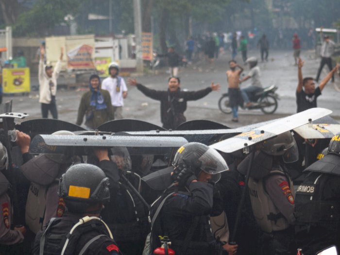 CEO PSIS Minta Maaf Usai Penembakan Gas Air Mata di Stadion Jatidiri Semarang