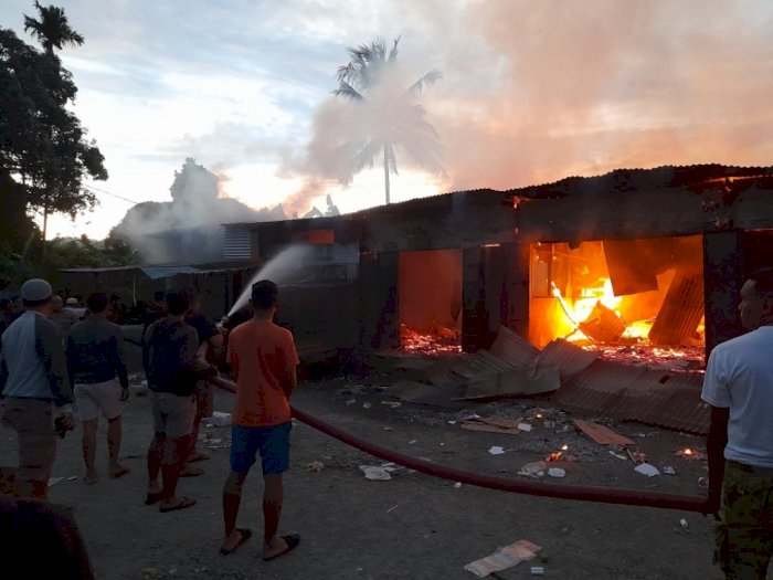 Merinding! 23 Kios Ludes Terbakar di Nabire Papua, Sengaja Dibakar?