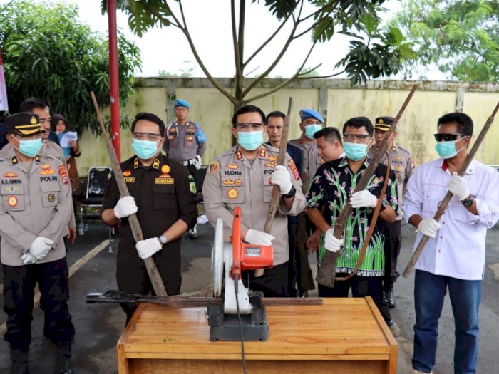 455 Pucuk Senpi Rakitan Ditemukan di Banten, Lagsung Dimusnahkan Polisi
