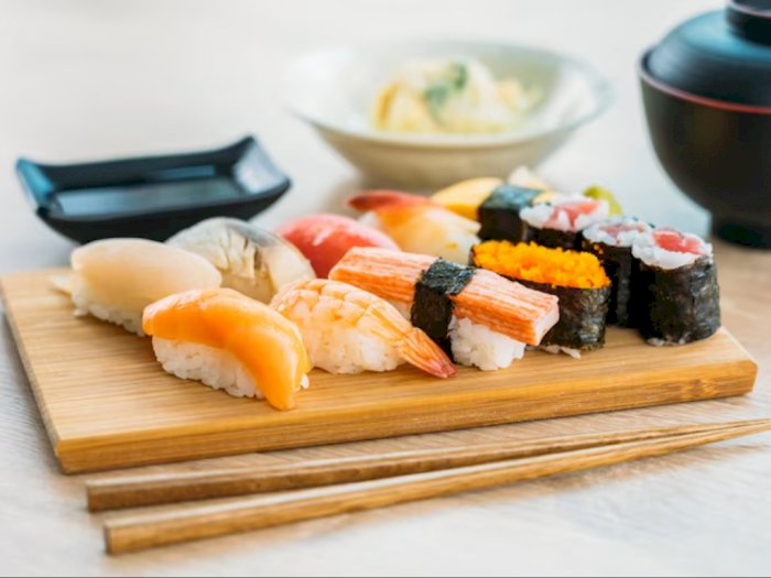 Jadi Tradisi Kuliner, Ini Alasan Orang Jepang Suka Makan Ikan dan Daging Mentah
